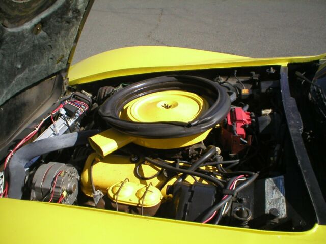 Chevrolet Corvette 1974 image number 33