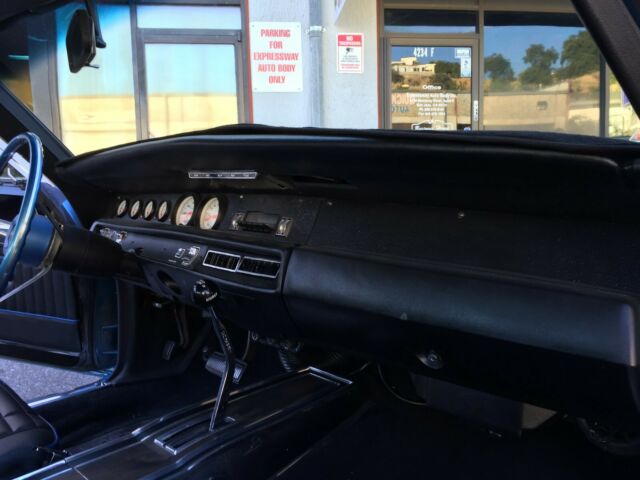 Plymouth Road Runner 1968 image number 38