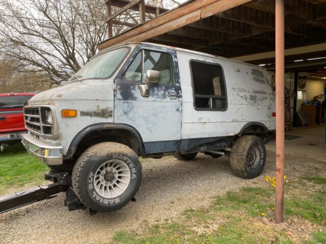 Chevrolet G20 Van 1979 image number 0