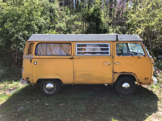 Volkswagen Bus/Vanagon 1977 image number 32