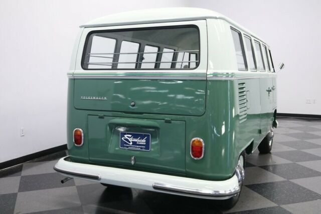 Volkswagen Microbus De Luxe 1965 image number 12