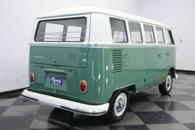 Volkswagen Microbus De Luxe 1965 image number 13