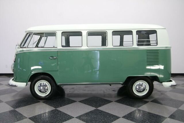 Volkswagen Microbus De Luxe 1965 image number 31
