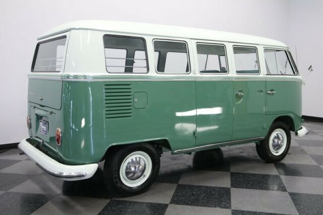 Volkswagen Microbus De Luxe 1965 image number 38