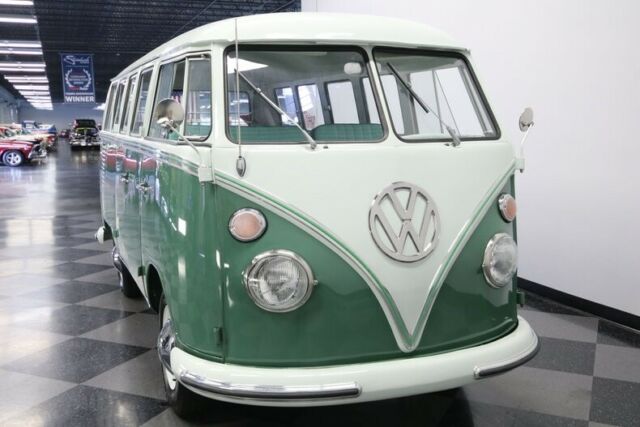 Volkswagen Microbus De Luxe 1965 image number 42