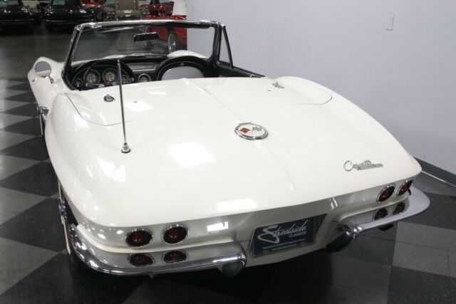 Chevrolet Corvette 1963 image number 34