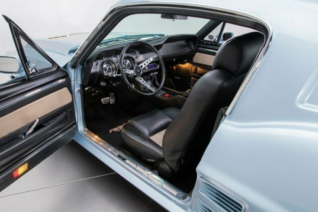 Ford Mustang 1967 image number 28