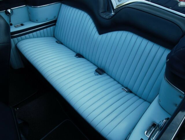 Ford Sunliner 1956 image number 10
