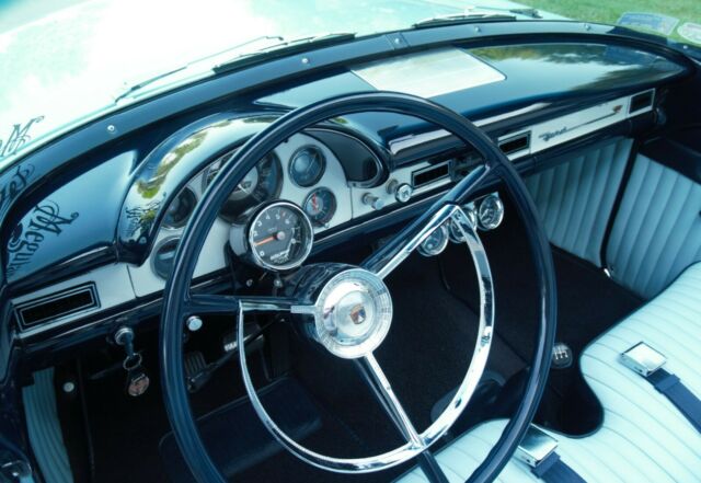 Ford Sunliner 1956 image number 35