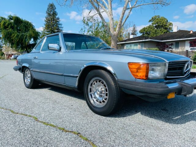 Mercedes-Benz SL-Class 1979 image number 6