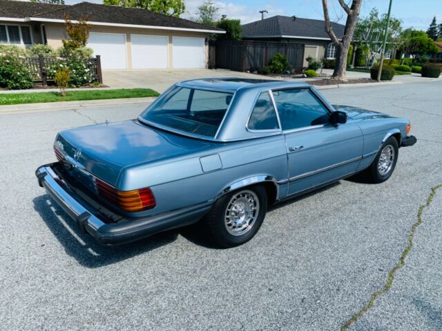 Mercedes-Benz SL-Class 1979 image number 8