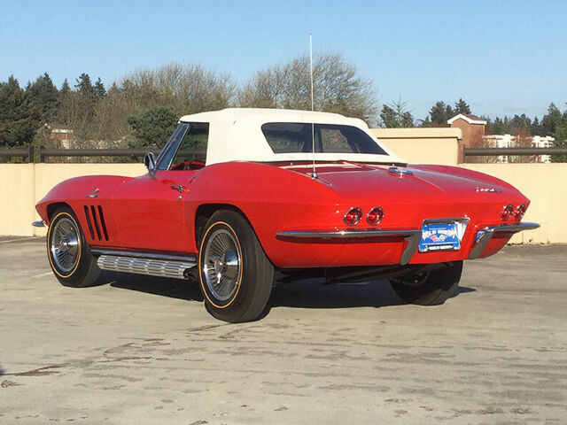 Chevrolet Corvette 1965 image number 33