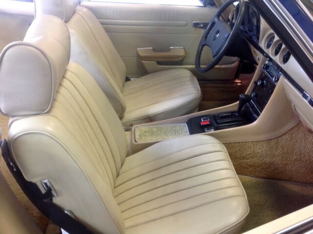 Mercedes-Benz SL-Class 1977 image number 14