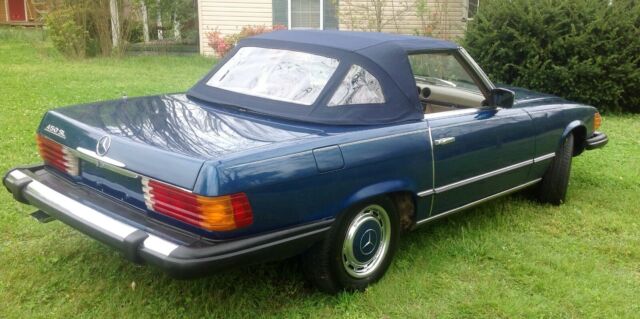 Mercedes-Benz SL-Class 1977 image number 28