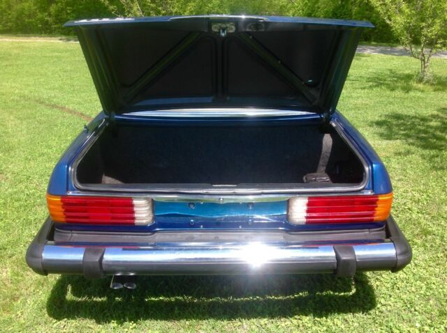 Mercedes-Benz SL-Class 1977 image number 9