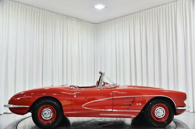 Chevrolet Corvette 1960 image number 24