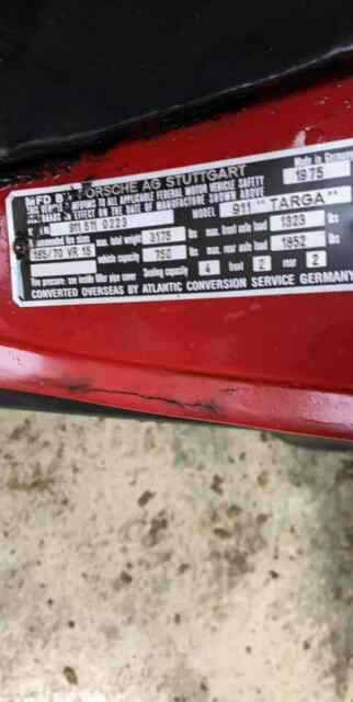 Porsche 911 1975 image number 3