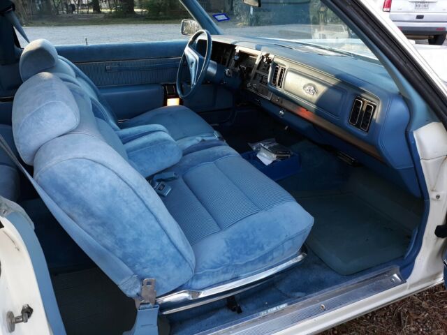 Chrysler New Yorker 1977 image number 37