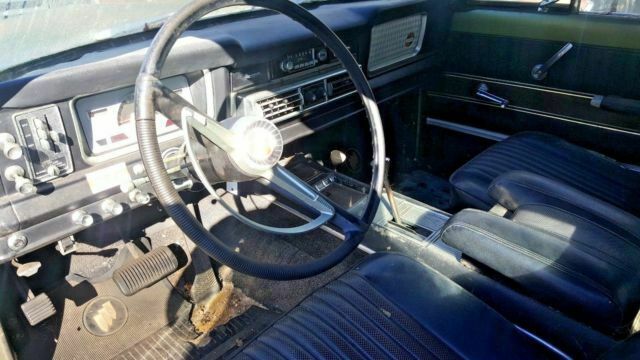 Jeep Wagoneer 1969 image number 9