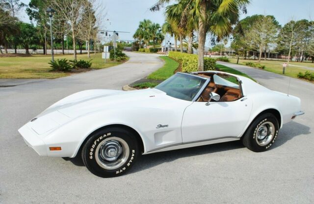 Chevrolet Corvette 1973 image number 20