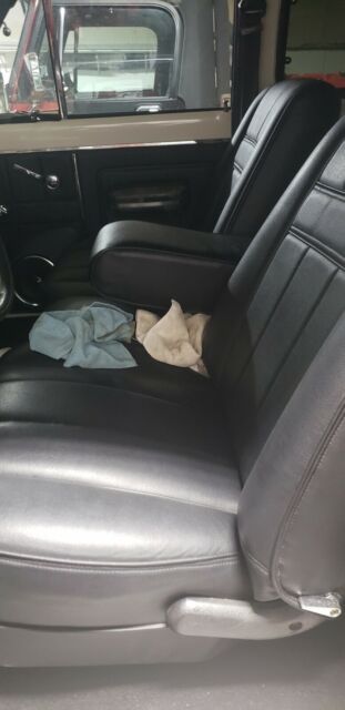 Jeep Cherokee 1977 image number 9