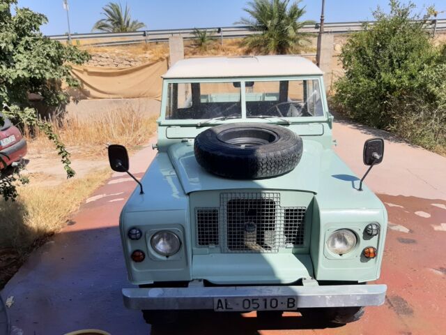 Land Rover Defender 1973 image number 19