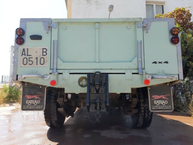Land Rover Defender 1973 image number 45