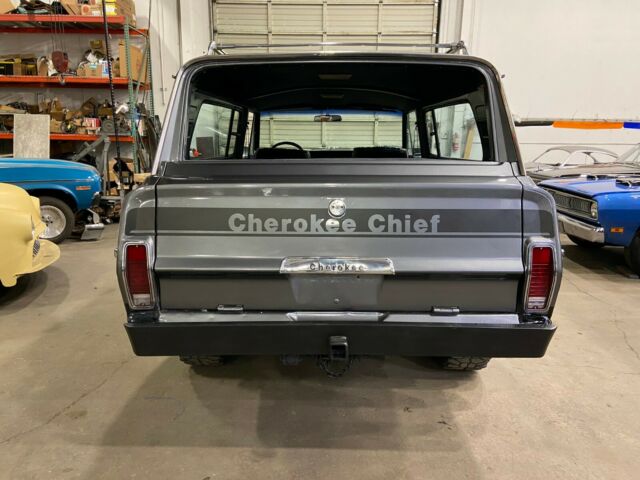 Jeep Cherokee 1976 image number 11