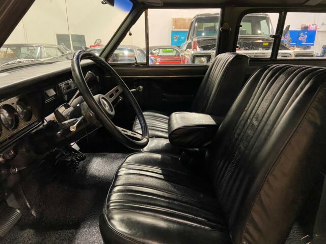 Jeep Cherokee 1976 image number 14