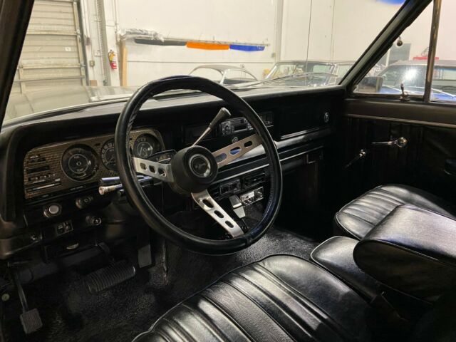 Jeep Cherokee 1976 image number 15