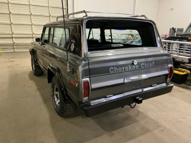 Jeep Cherokee 1976 image number 4