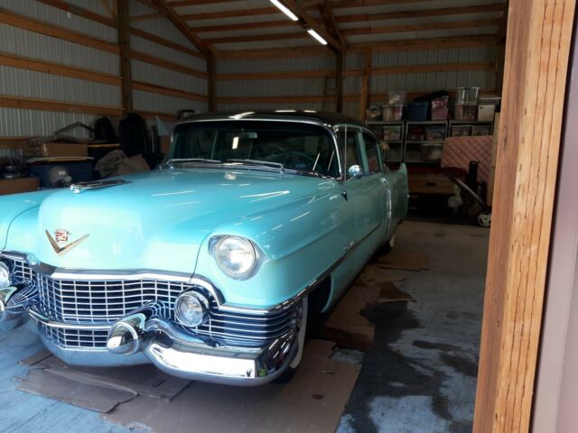Cadillac Fleetwood 1954 image number 10