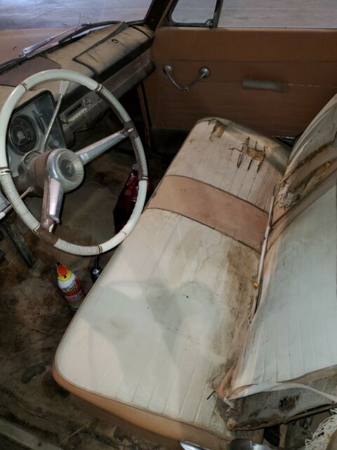 Studebaker Wagonaire 1963 image number 24