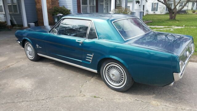 Ford Mustang 1966 image number 20