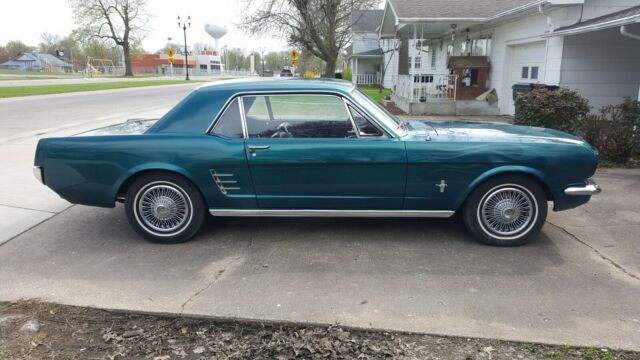 Ford Mustang 1966 image number 4