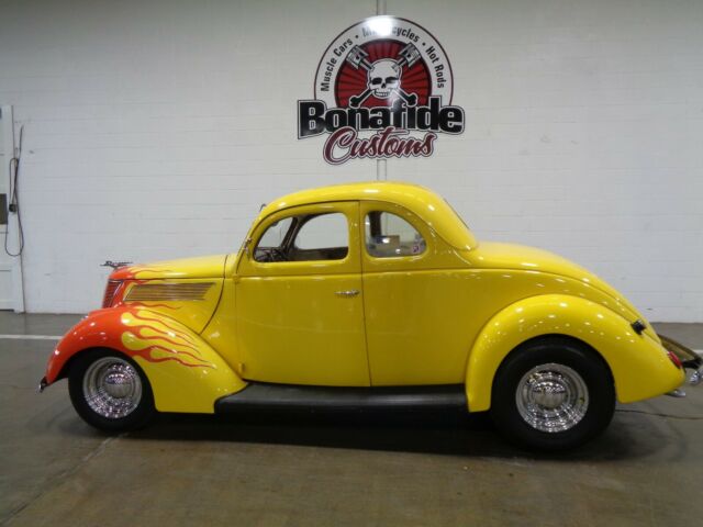 Ford Coupe Street Rod 1937 image number 10