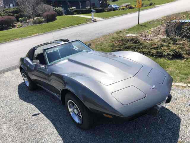 Chevrolet Corvette C3 1977 image number 17