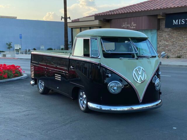 Volkswagen Vanagon 1960 image number 17