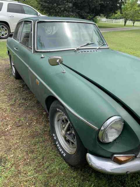MG GT 1969 image number 3