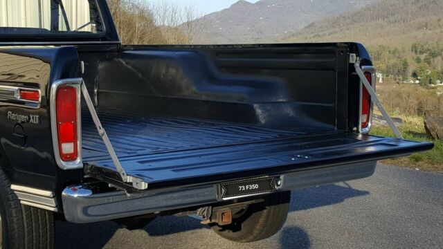 Ford F350 1973 image number 2