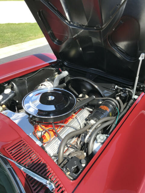 Chevrolet Corvette 1965 image number 14