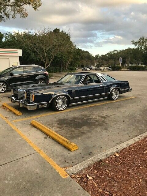 Ford Thunderbird 1978 image number 1