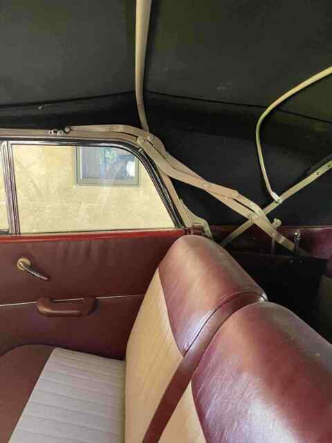 Plymouth Special DeLuxe 2Door convertable 1942 image number 46
