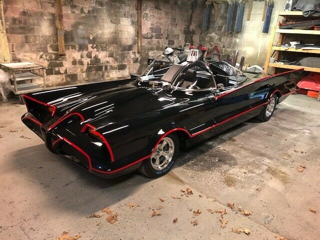 Replica/Kit Makes Gotham Roadster C4 Corvette 1966 image number 1
