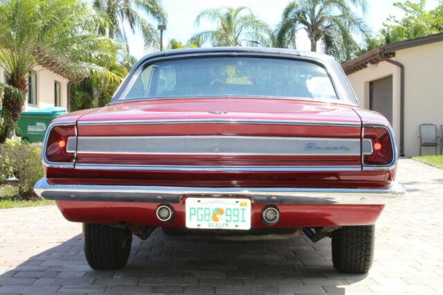 Plymouth Barracuda 1967 image number 36