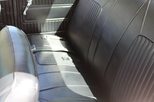 Plymouth Barracuda 1967 image number 39