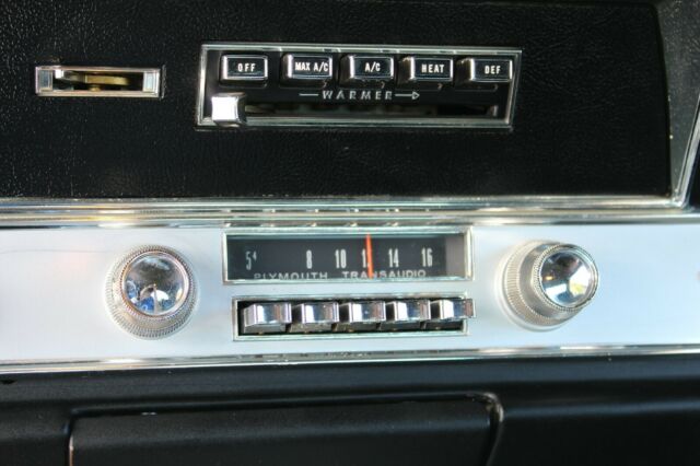 Plymouth Barracuda 1967 image number 8