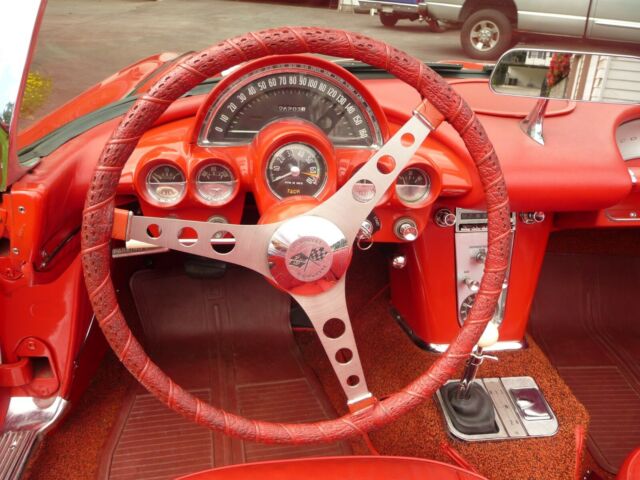 Chevrolet Corvette 1962 image number 33