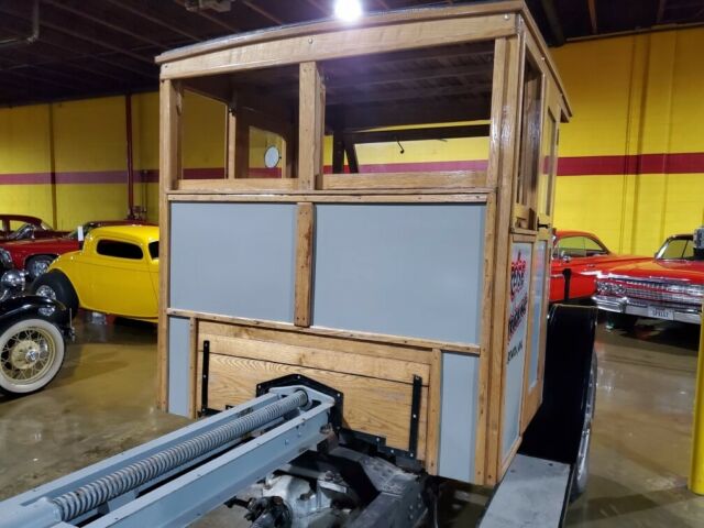 White 2 Ton Truck 1922 image number 2