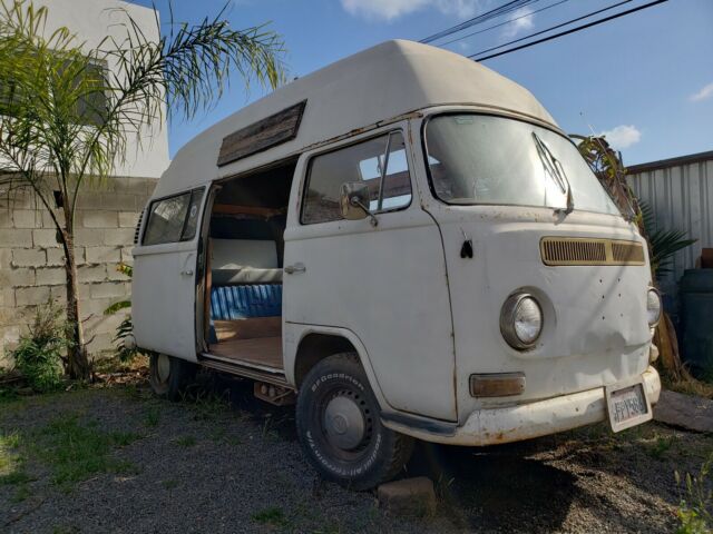 Volkswagen Bubble top 1972 image number 20